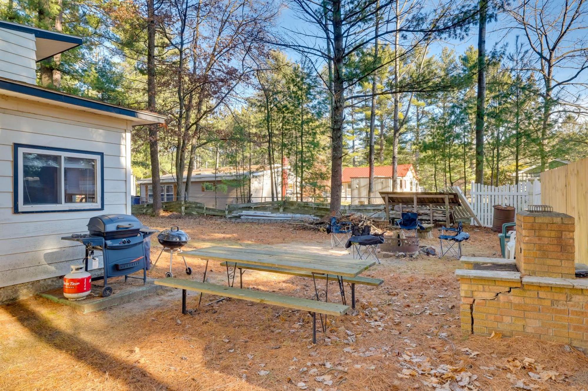Wisconsin Cabin With Atv Trails, Near Lake Arbutus! Hatfield Ngoại thất bức ảnh